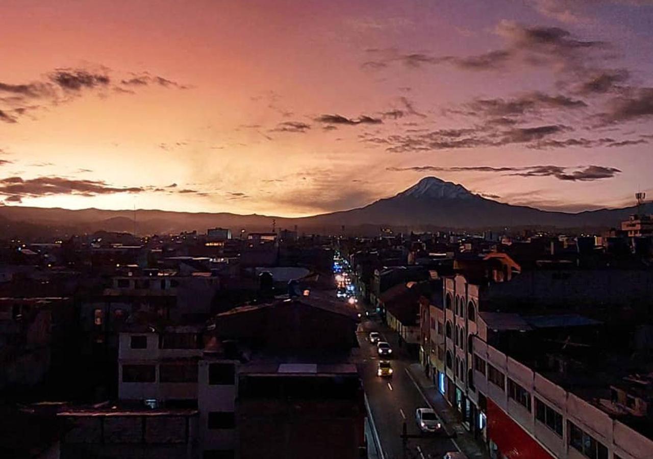 La Merced Plaza Hospedaje Riobamba Esterno foto