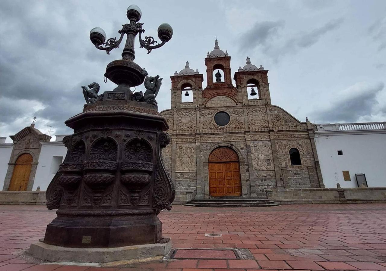 La Merced Plaza Hospedaje Riobamba Esterno foto